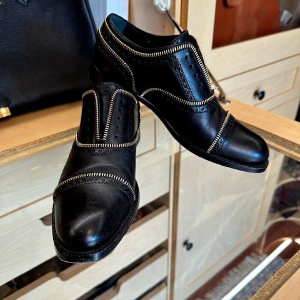Louis Vuitton Leather Eyelet Trim Oxfords Women's Size 36.5